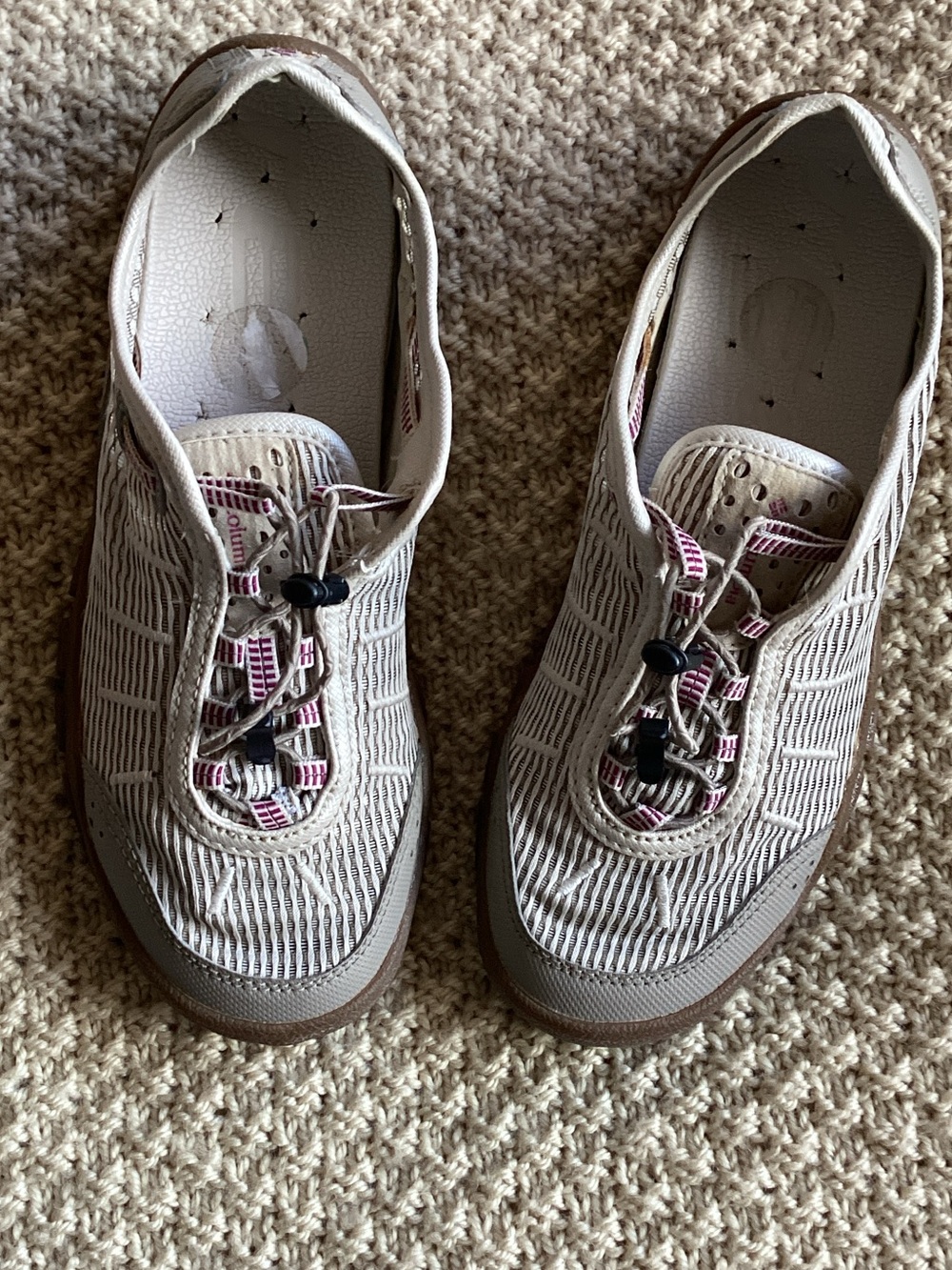 Columbia Beige and Pink Accent Casual Slip-On